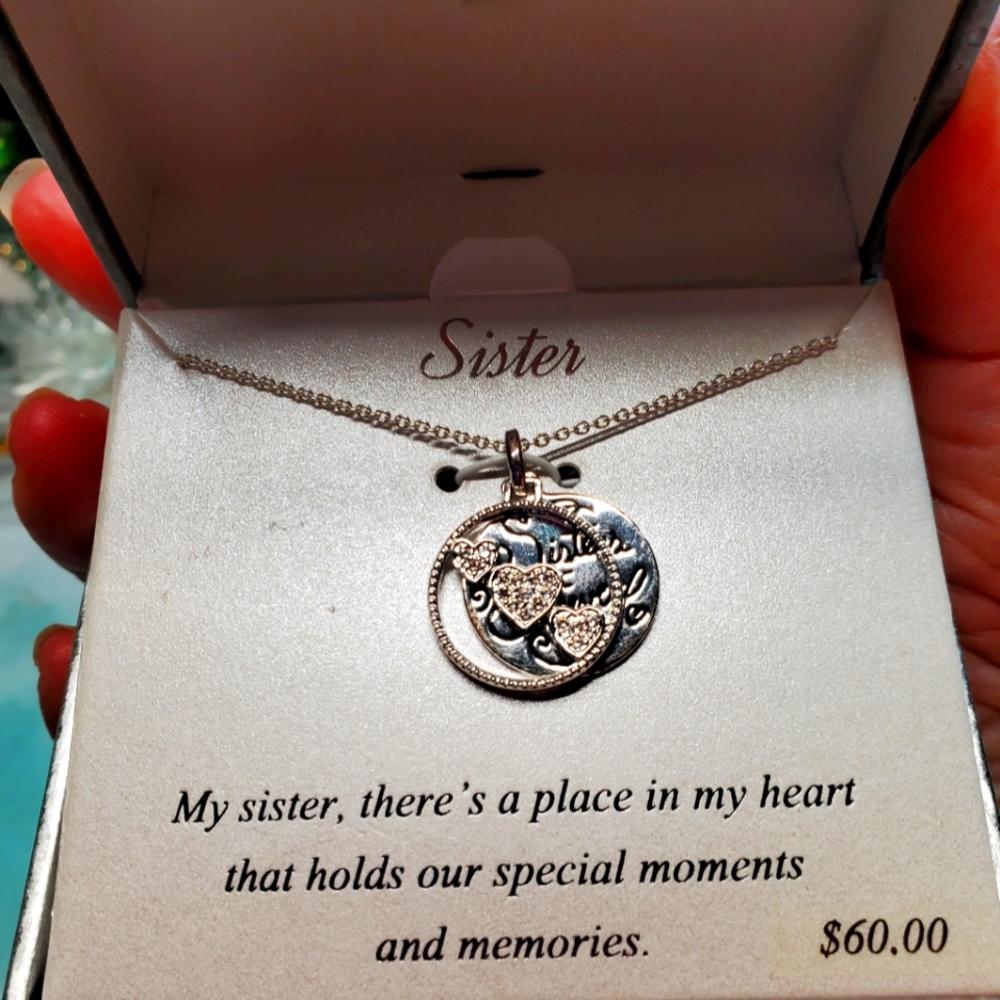 Sister 18 inch silver plated by Silver Expressions, LArocks. Hearts & Sister.